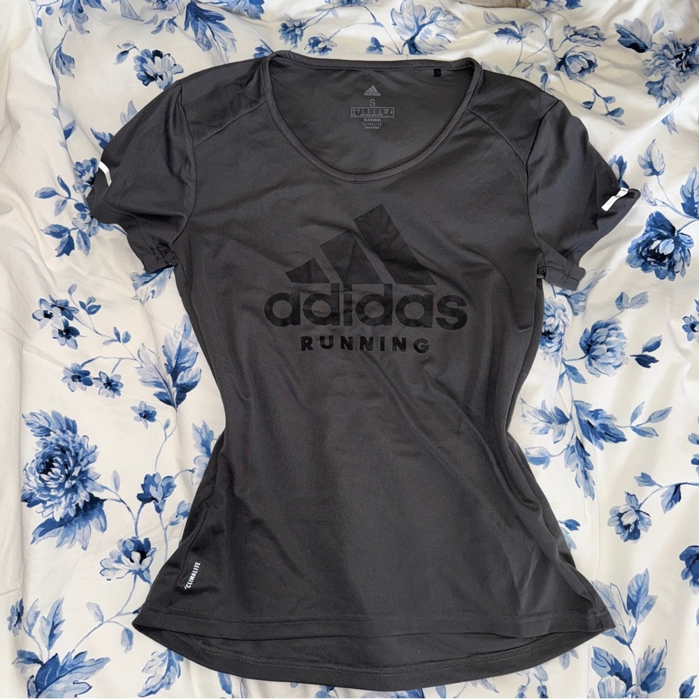 Adidas running climalite t-shirt size S dark grey